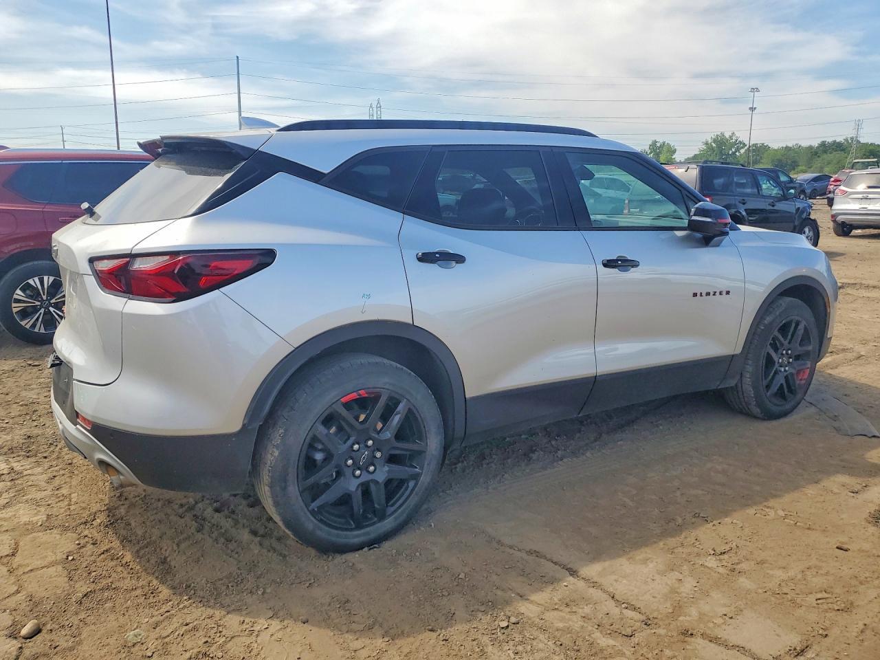 2022 Chevrolet Blazer 2Lt - Фото 3