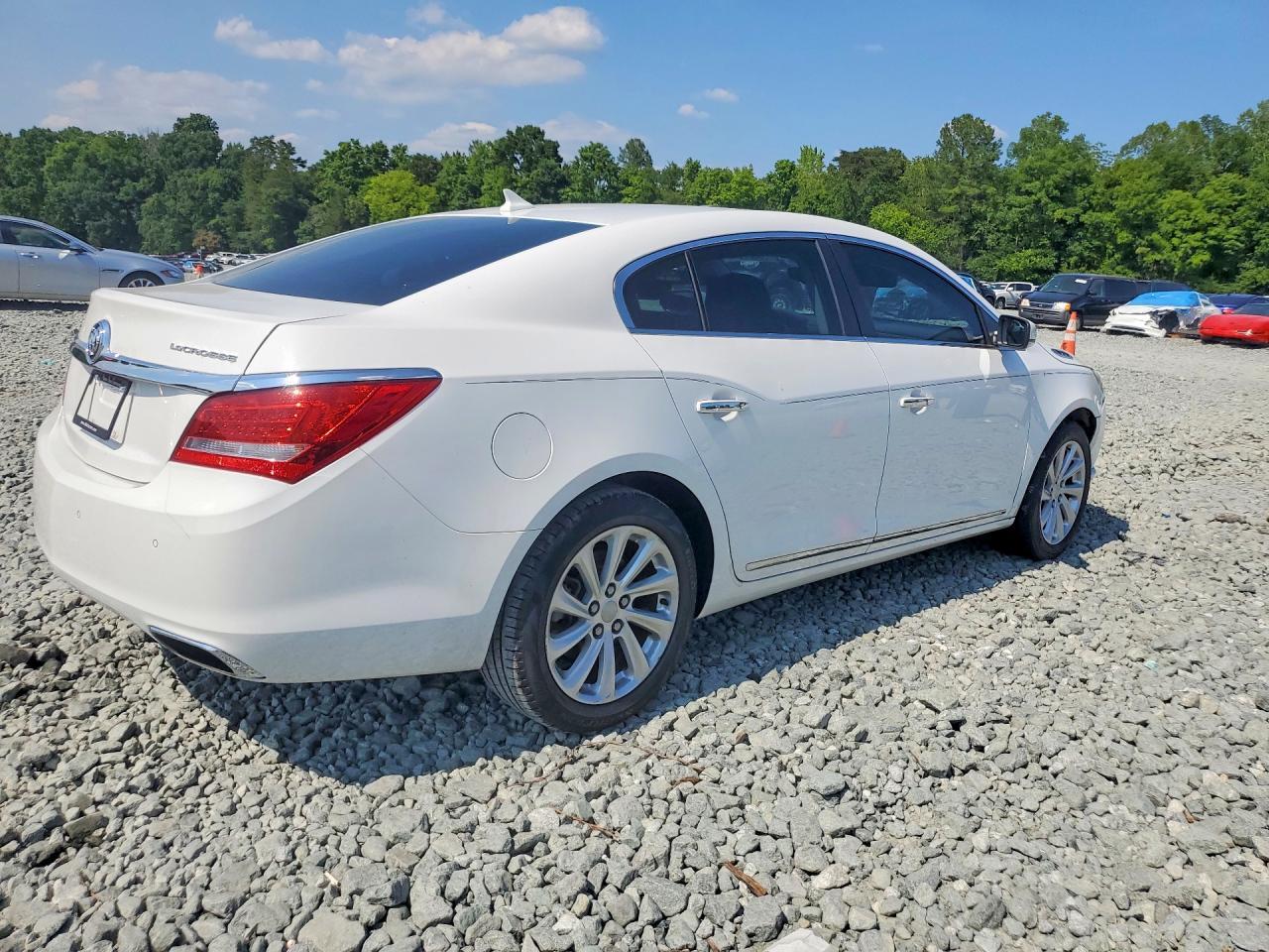 2014 Buick Lacrosse - Image 3