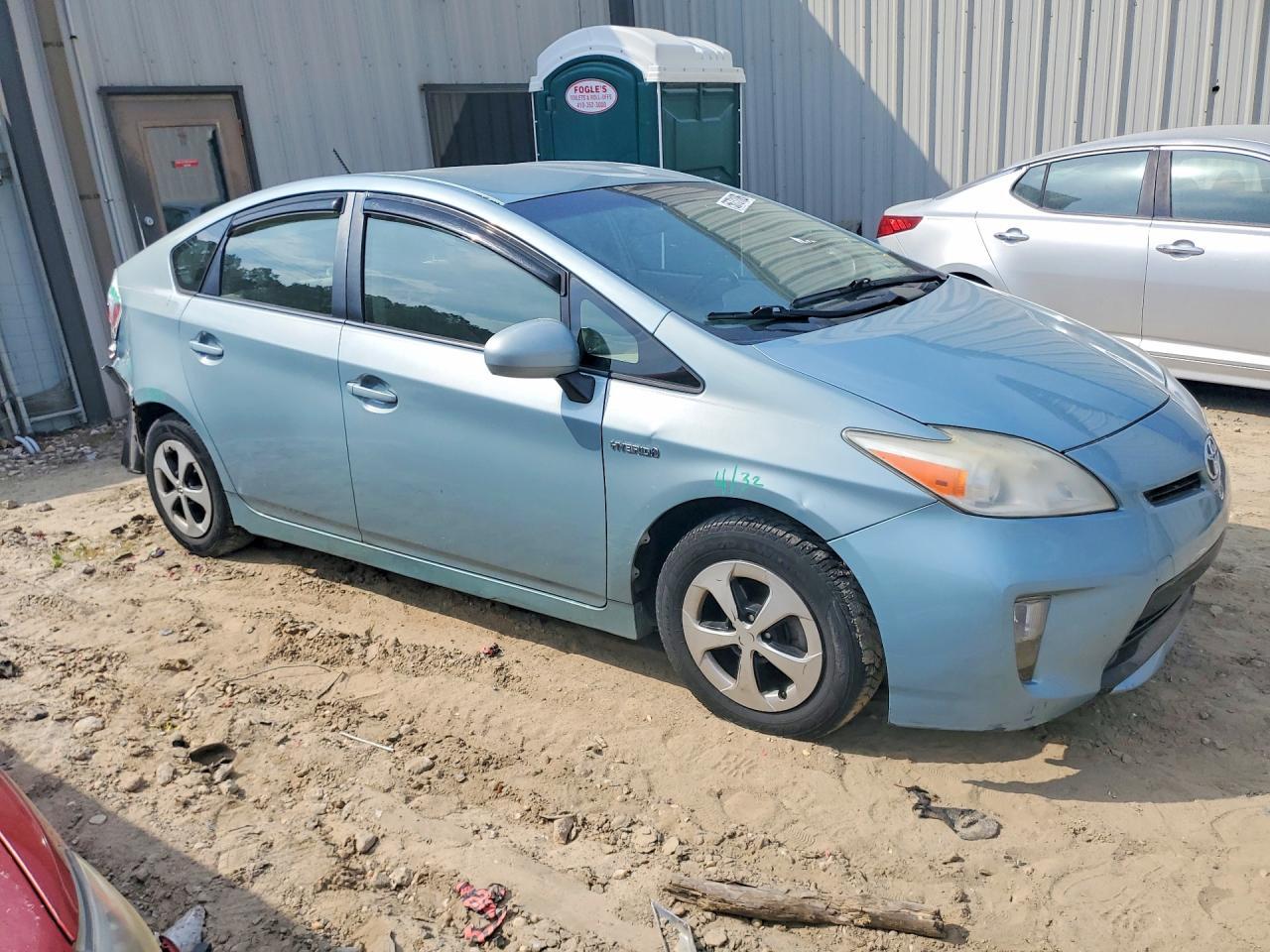 2012 Toyota Prius Two - Image 4