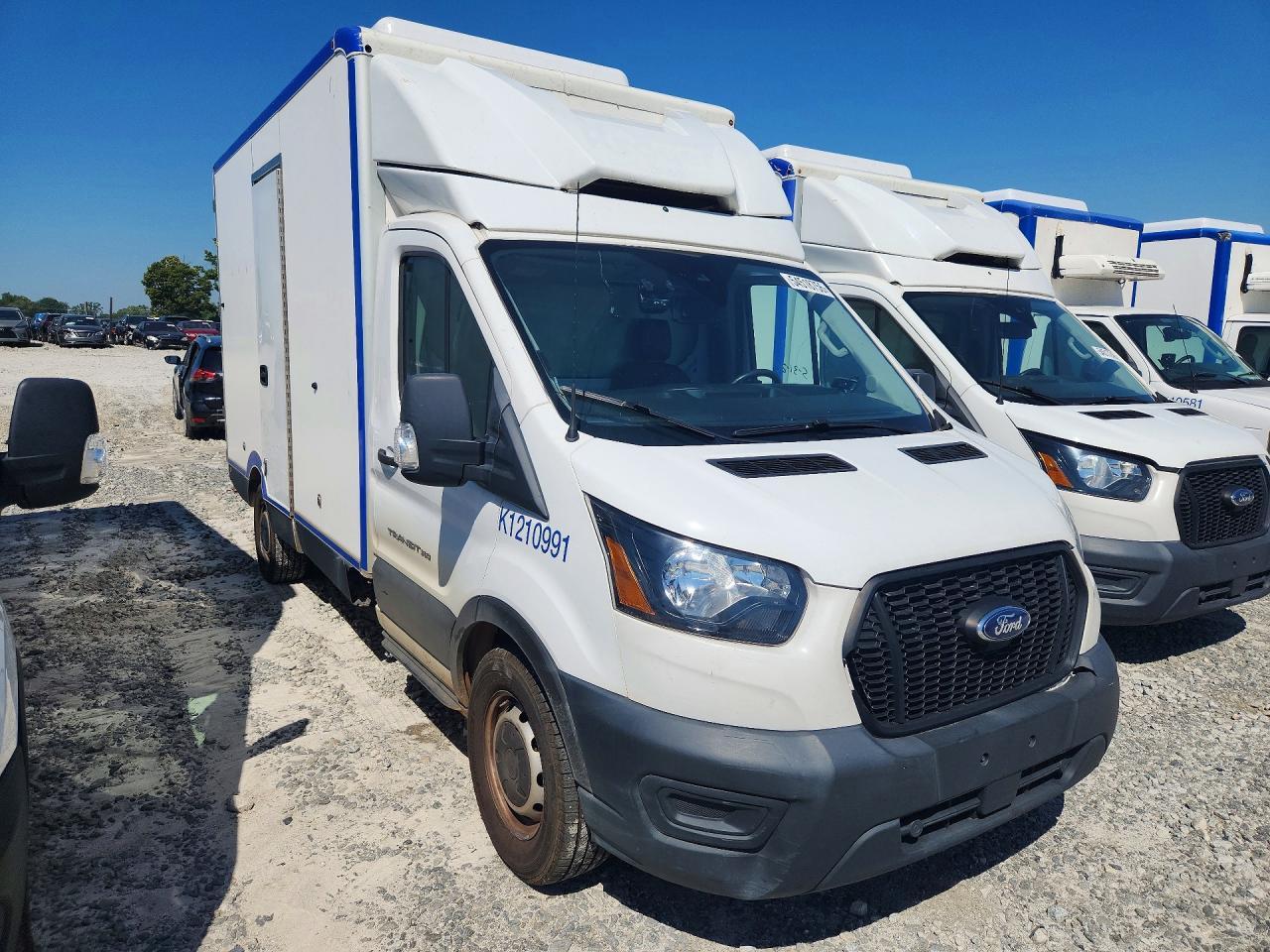 2022 Ford Transit Delivery Truck - Image 4