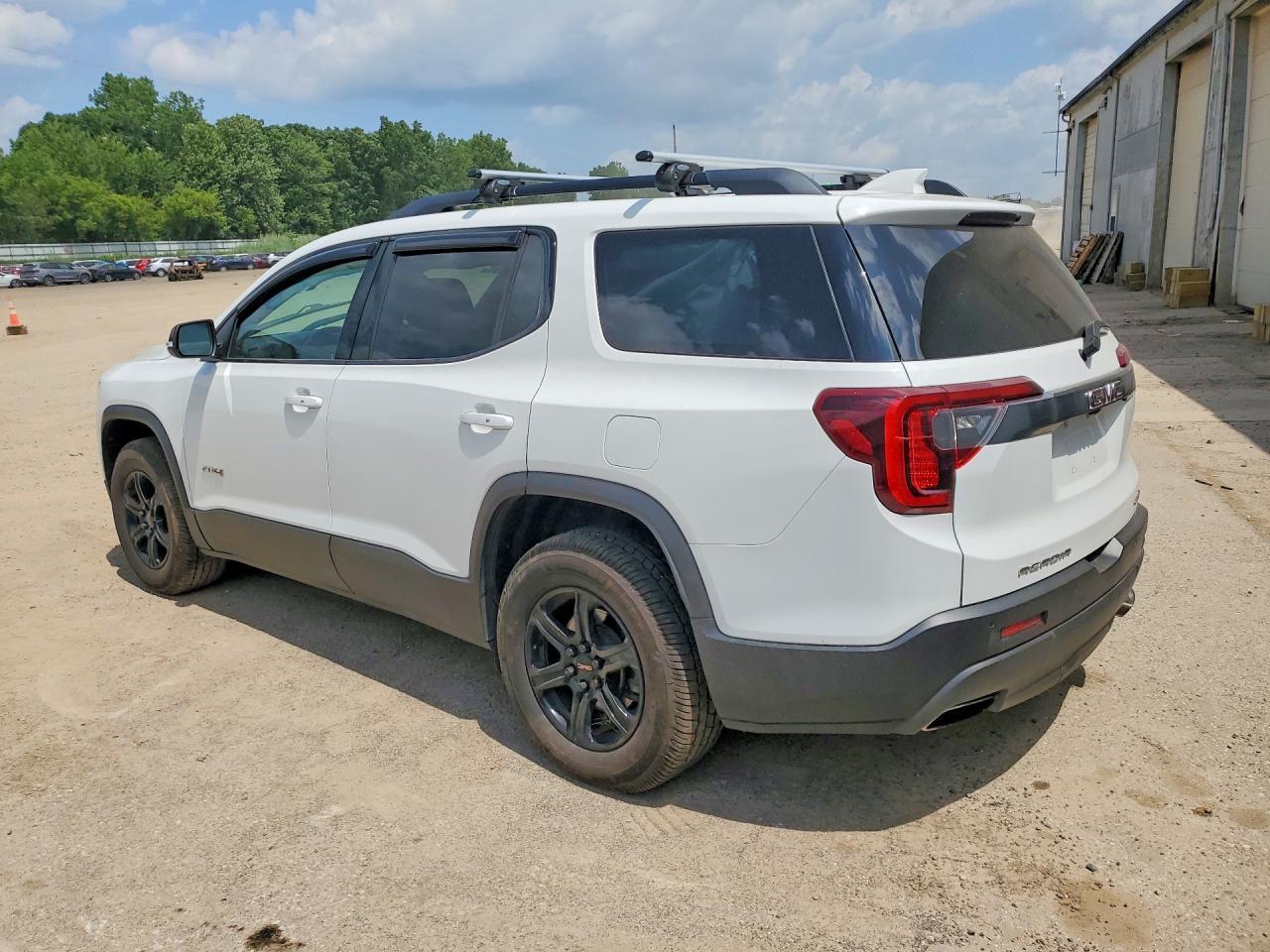 2021 GMC Acadia At4 - Image 2