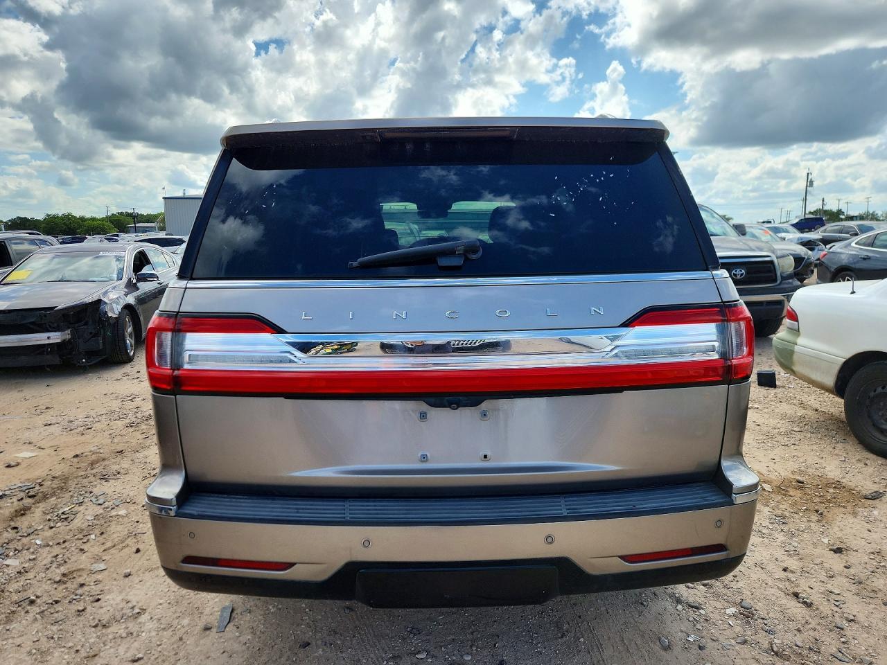 2018 Lincoln Navigator Premiere - Фото 6