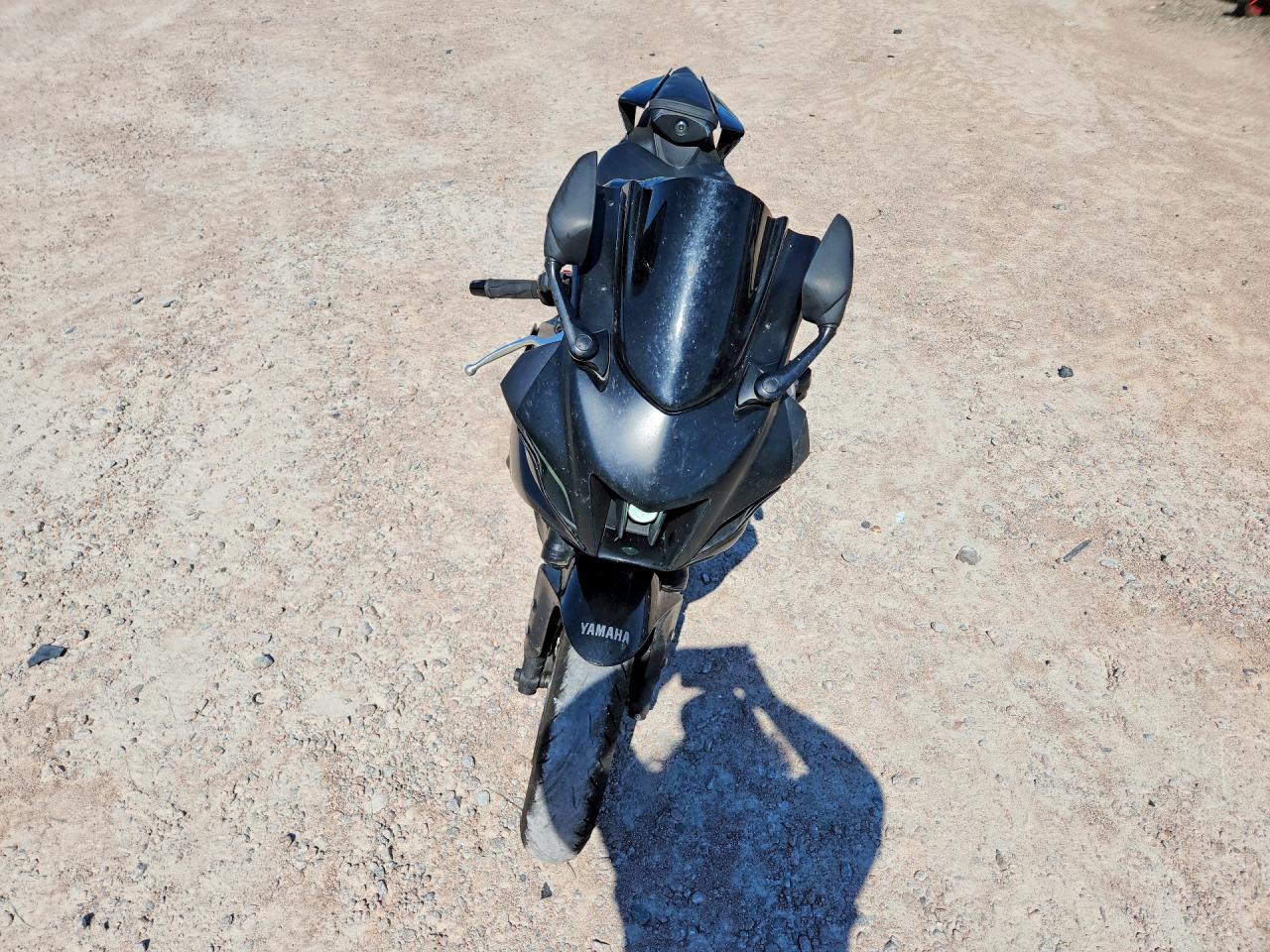 2025 Yamaha Yzfr7 - Image 2