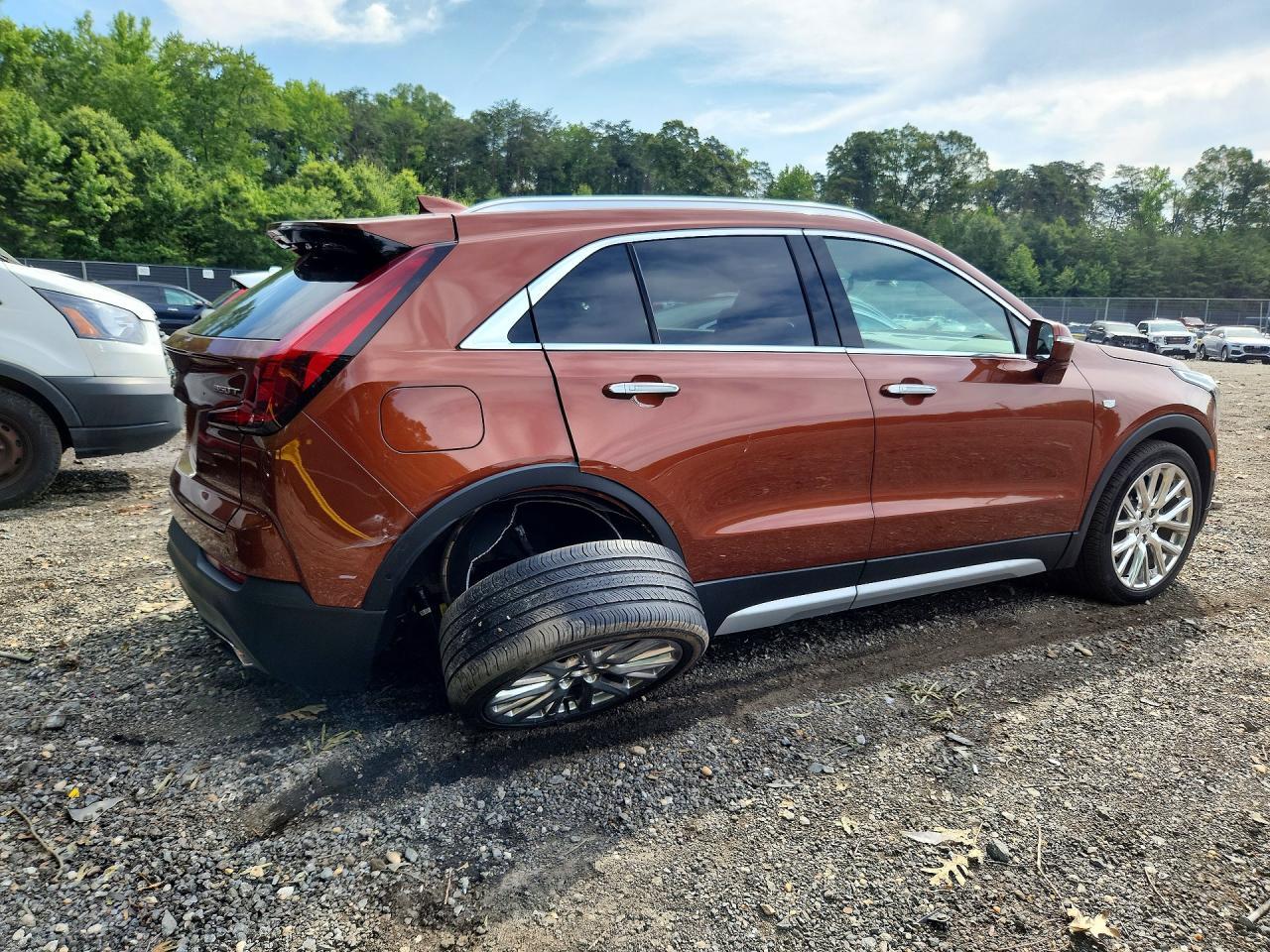 2020 Cadillac Xt4 Premium Luxury - Image 3