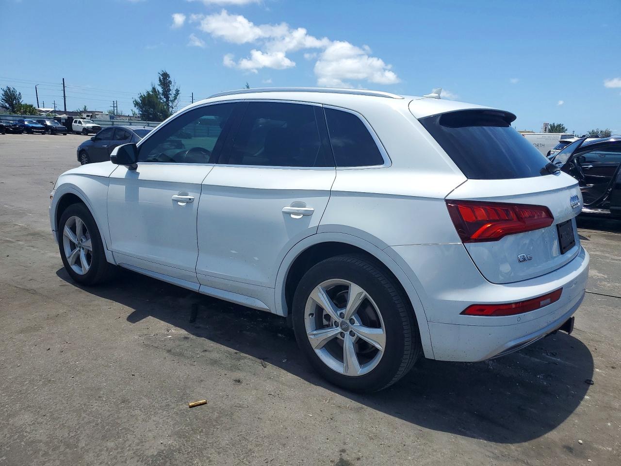 2020 Audi Q5 Premium Plus - Фото 2