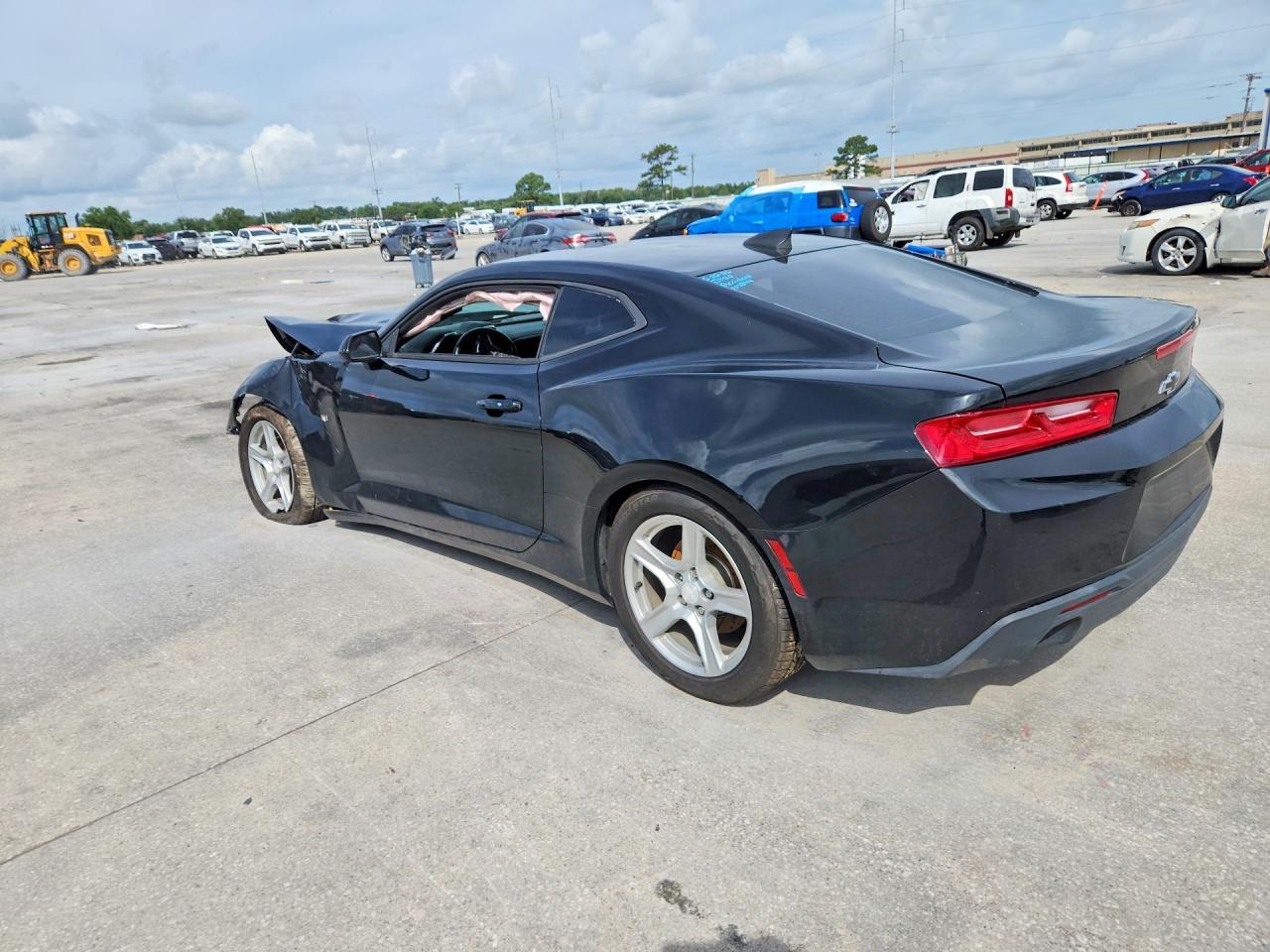 2018 Chevrolet Camaro Ls - Фото 2