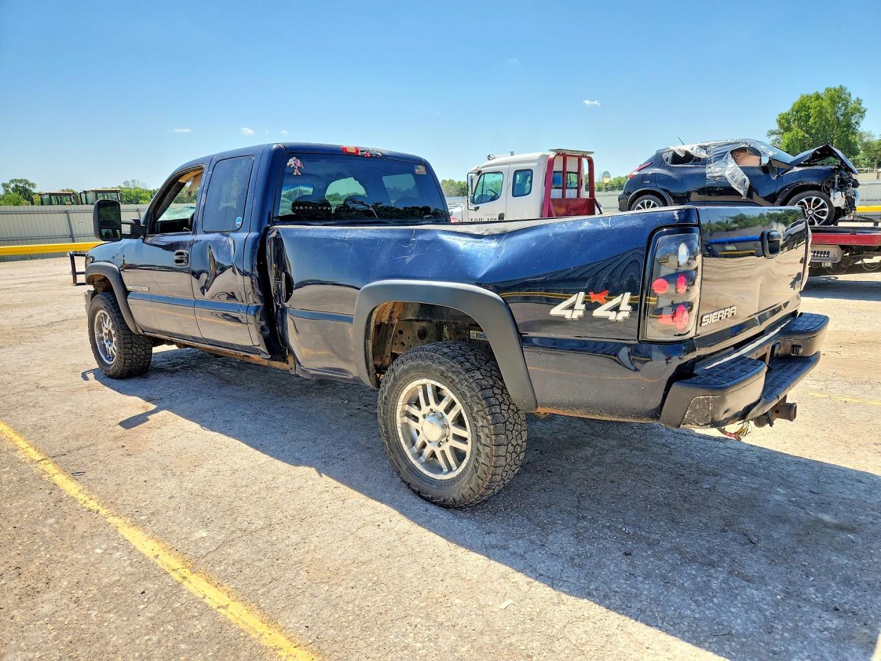 2006 GMC Sierra K2500 Heavy Duty - Фото 2