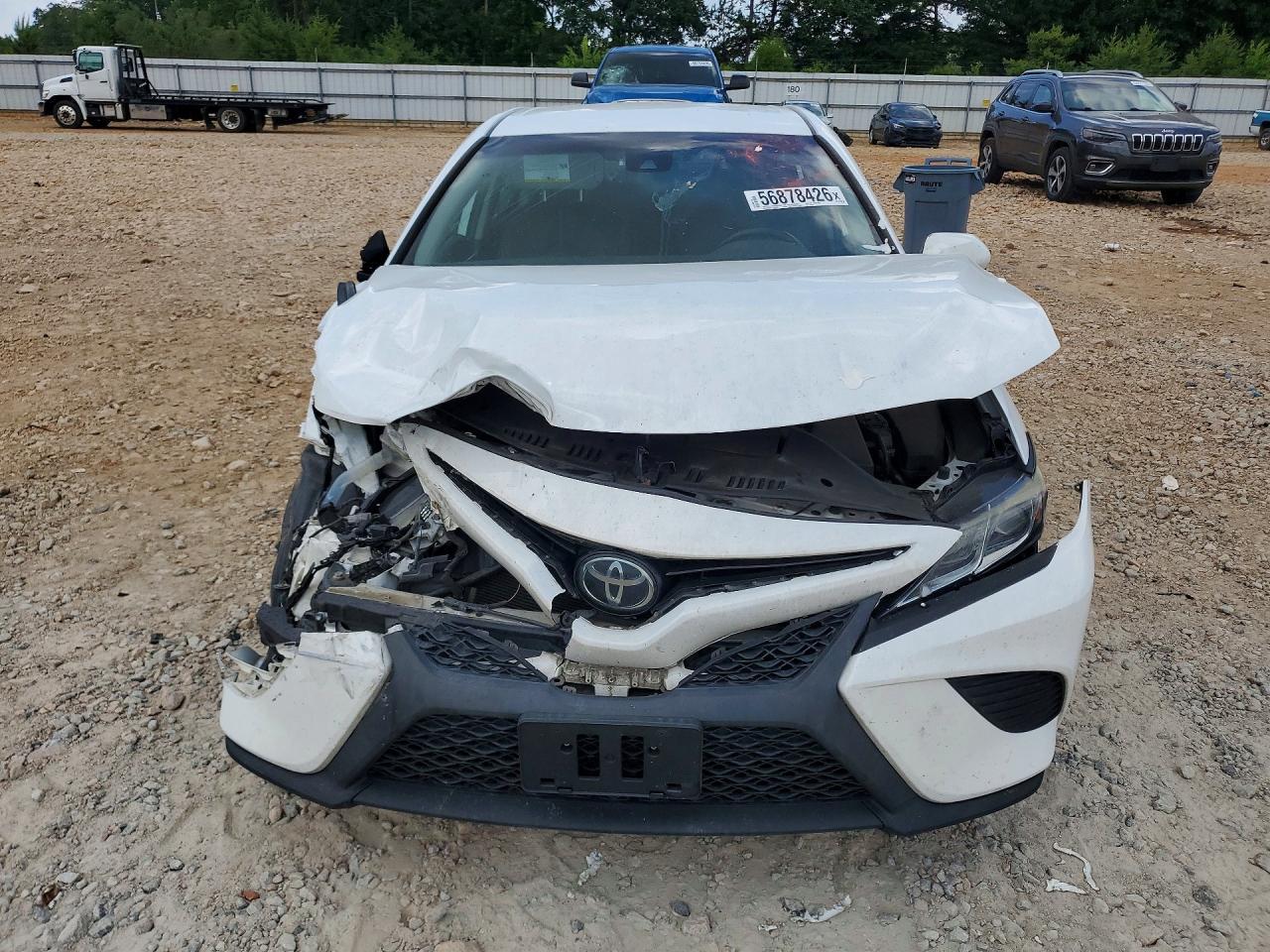 2019 Toyota Camry Se - Фото 5