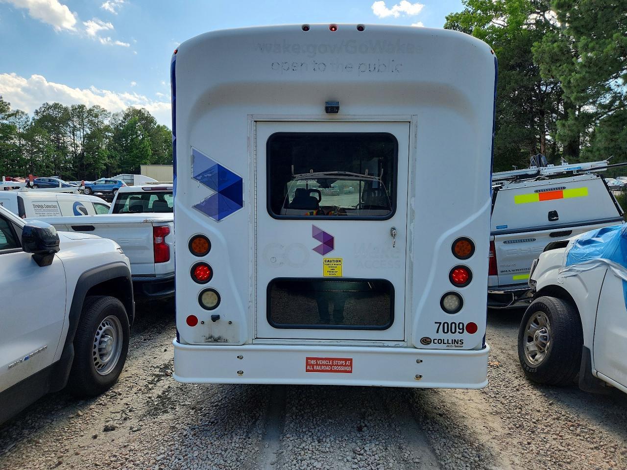 2017 Ford Transit Shuttle Bus - Image 6