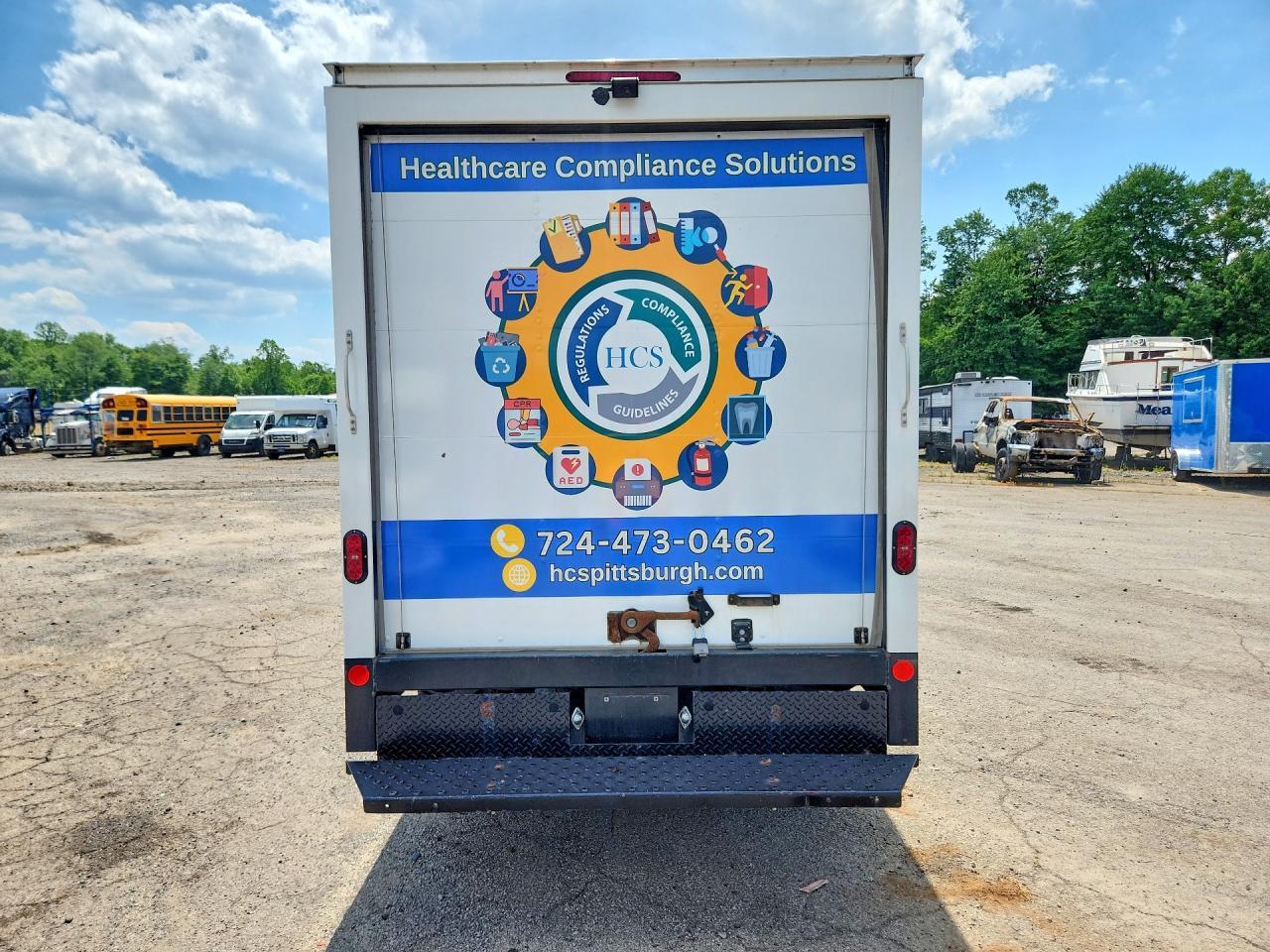 2022 Ford Transit Box Truck - Фото 6