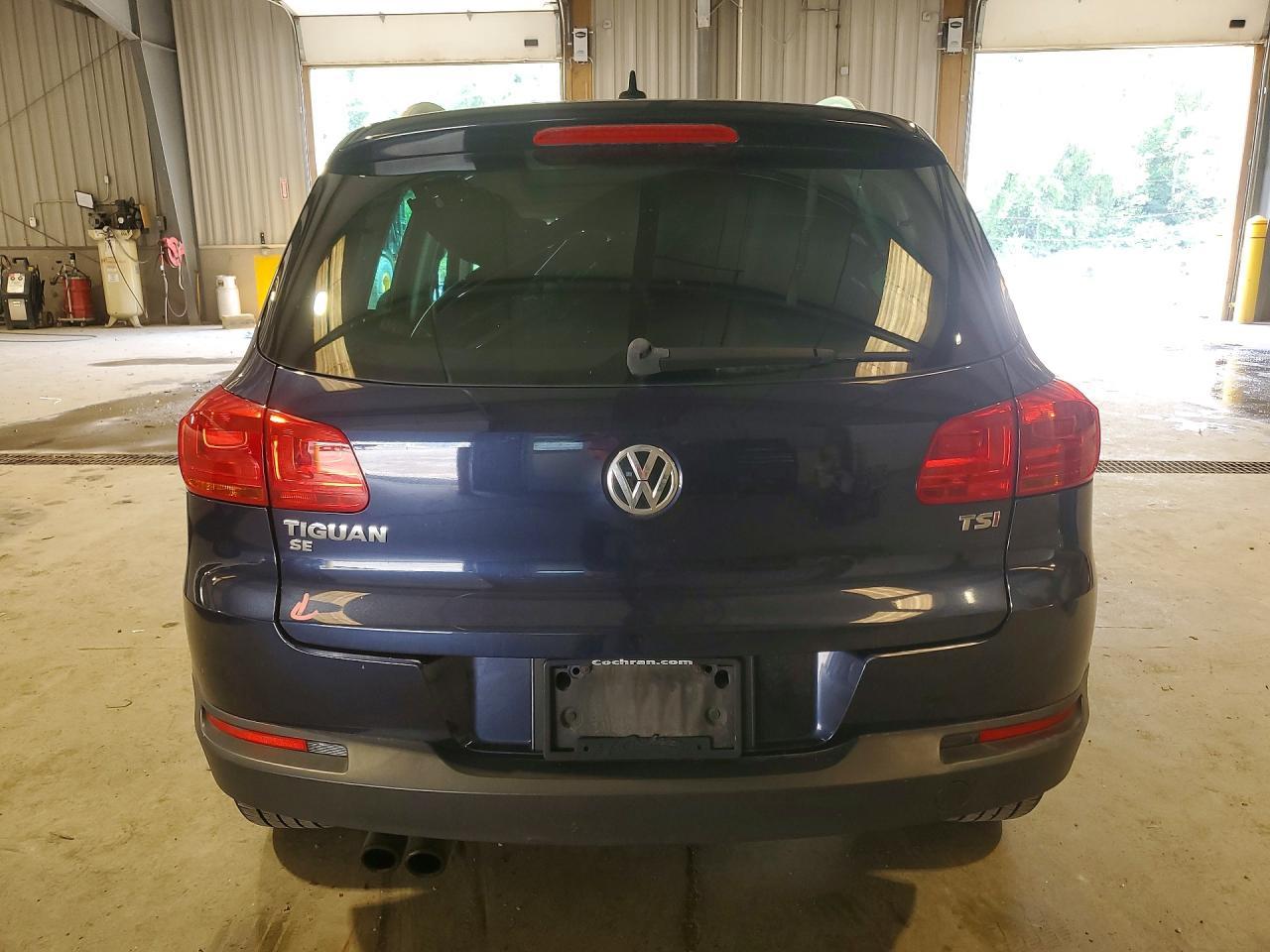 2016 Volkswagen Tiguan S - Фото 6