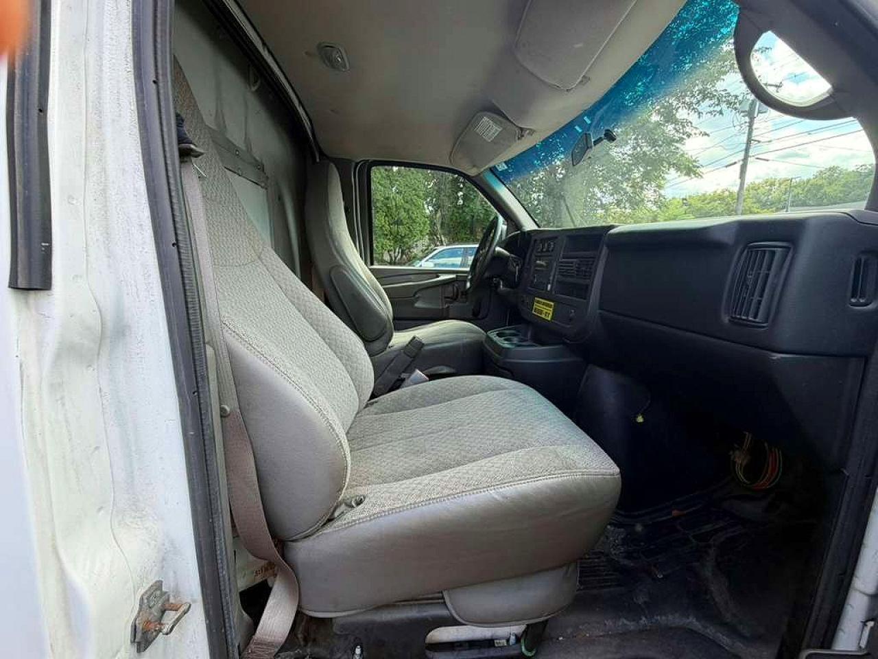 2014 Chevrolet Express G3500 - Фото 5