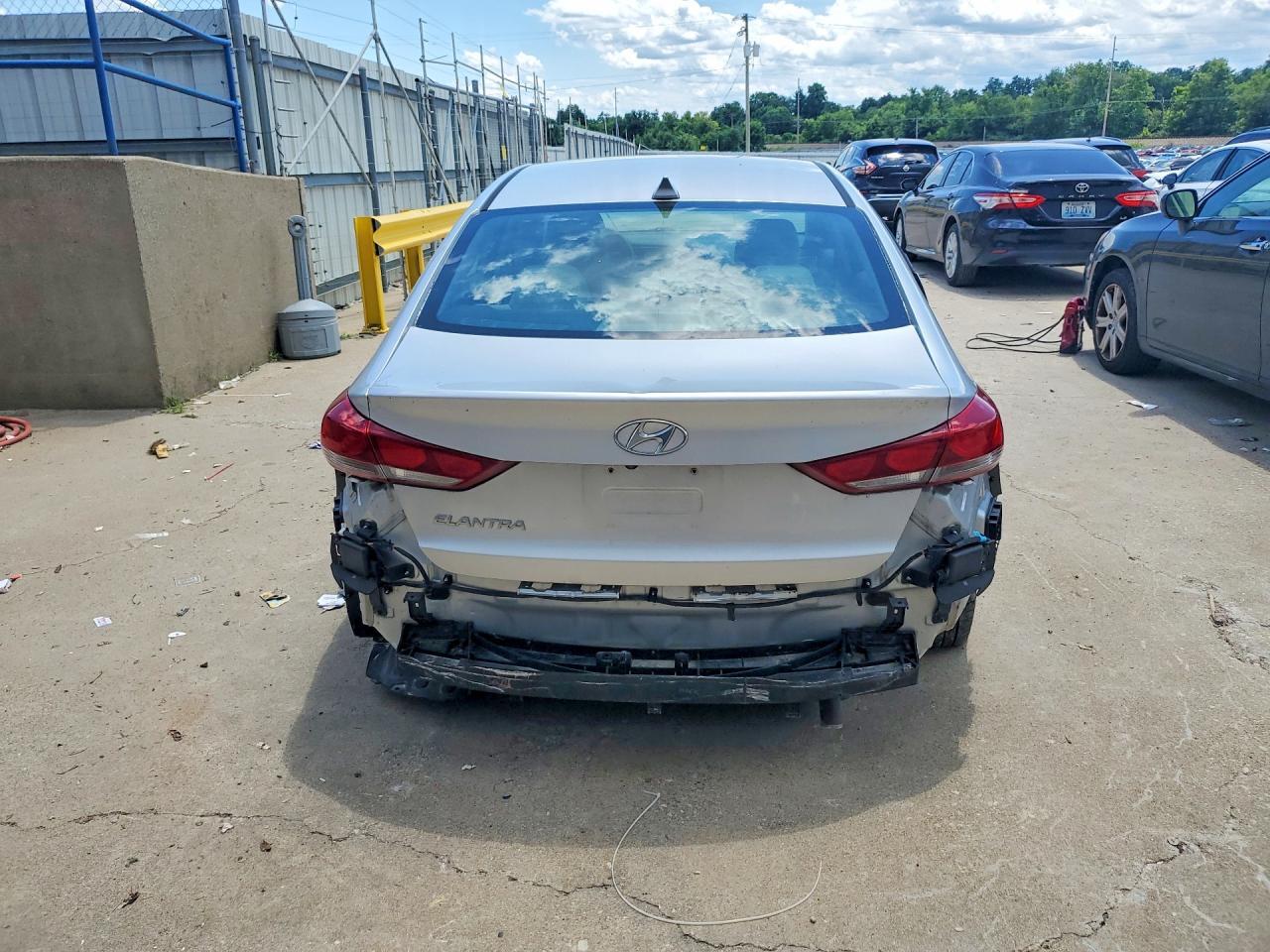 2018 Hyundai Elantra Sel - Фото 6