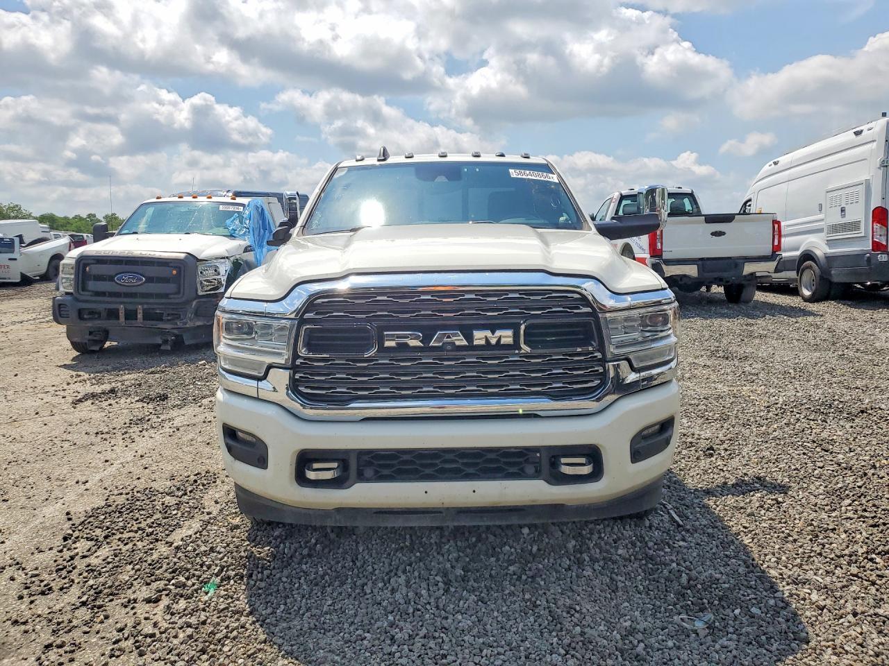 2019 Ram 3500 Limited - Фото 5