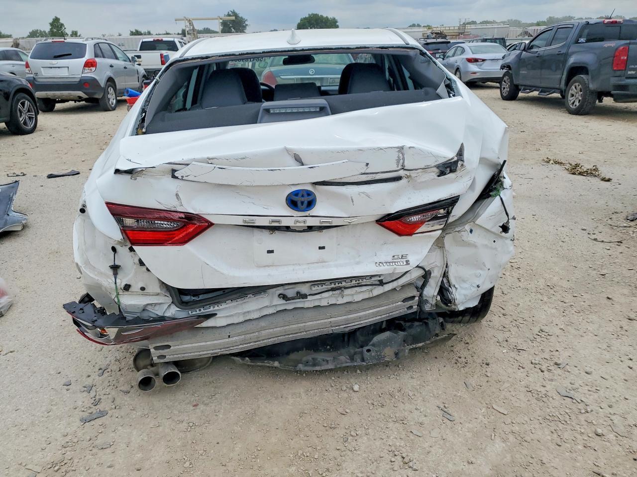 2021 Toyota Camry Se - Фото 6