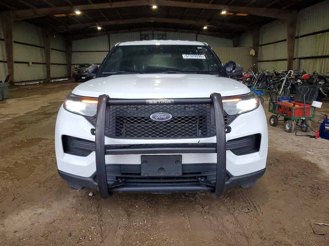 2023 Ford Explorer Police Interceptor - Фото 5