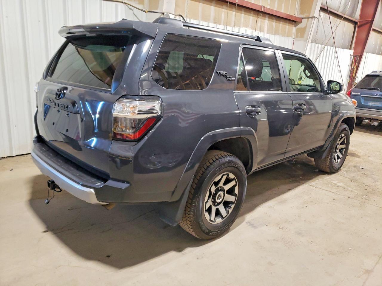 2024 Toyota 4Runner Trd Off-Road - Фото 3