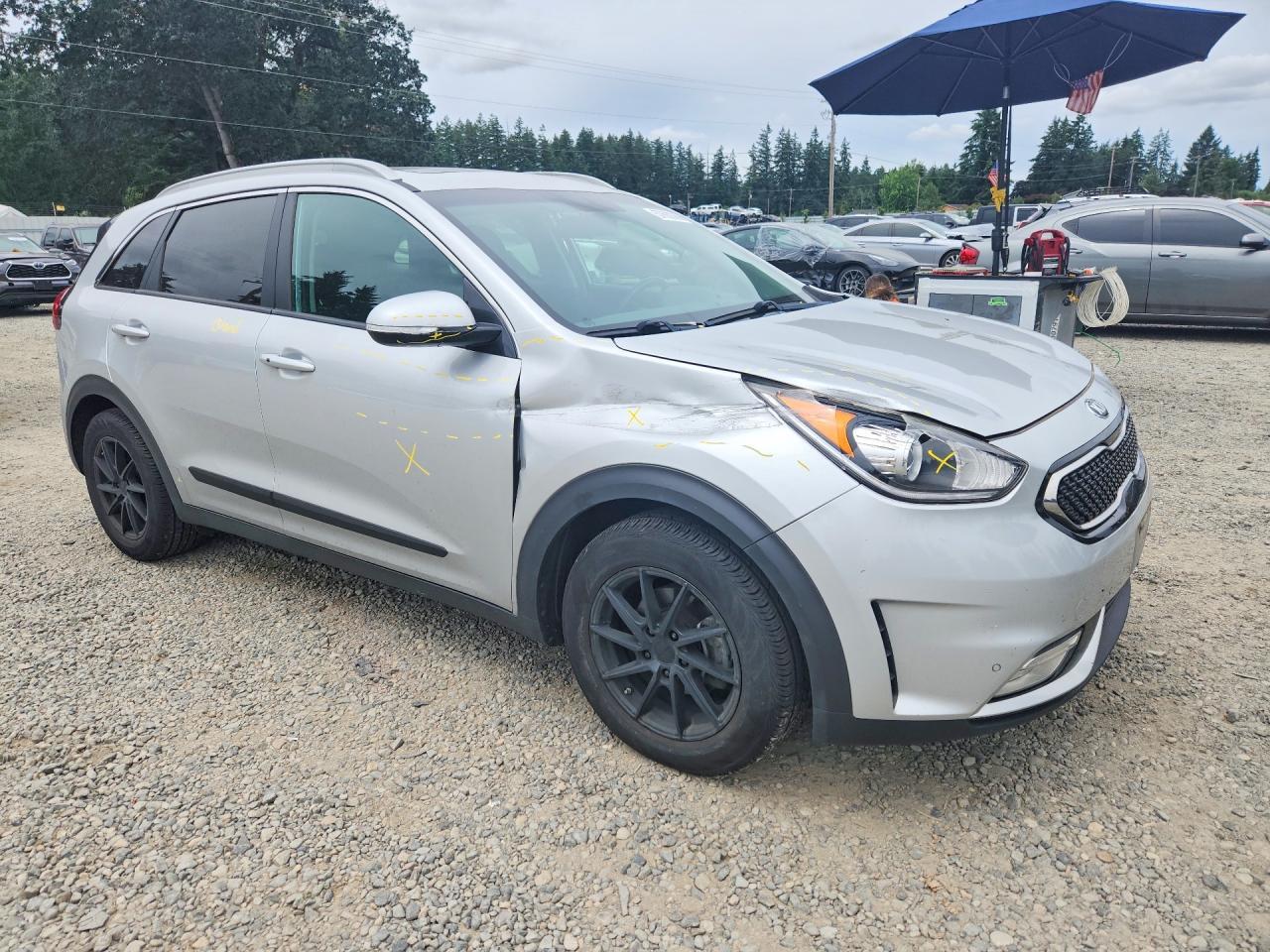 2017 Kia Niro Ex Touring - Image 4