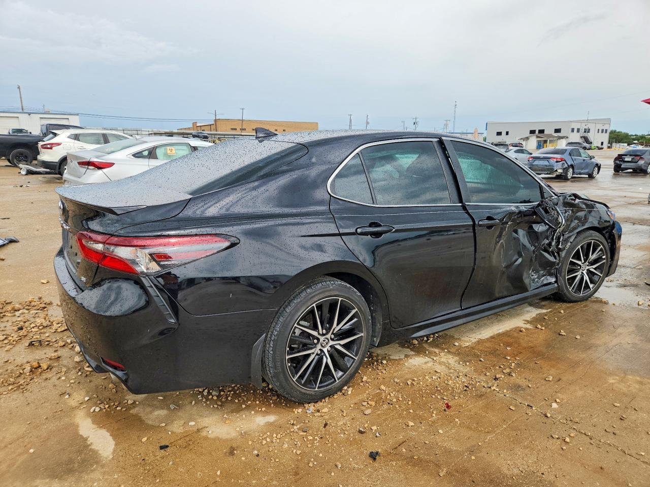 2024 Toyota Camry Se - Фото 3