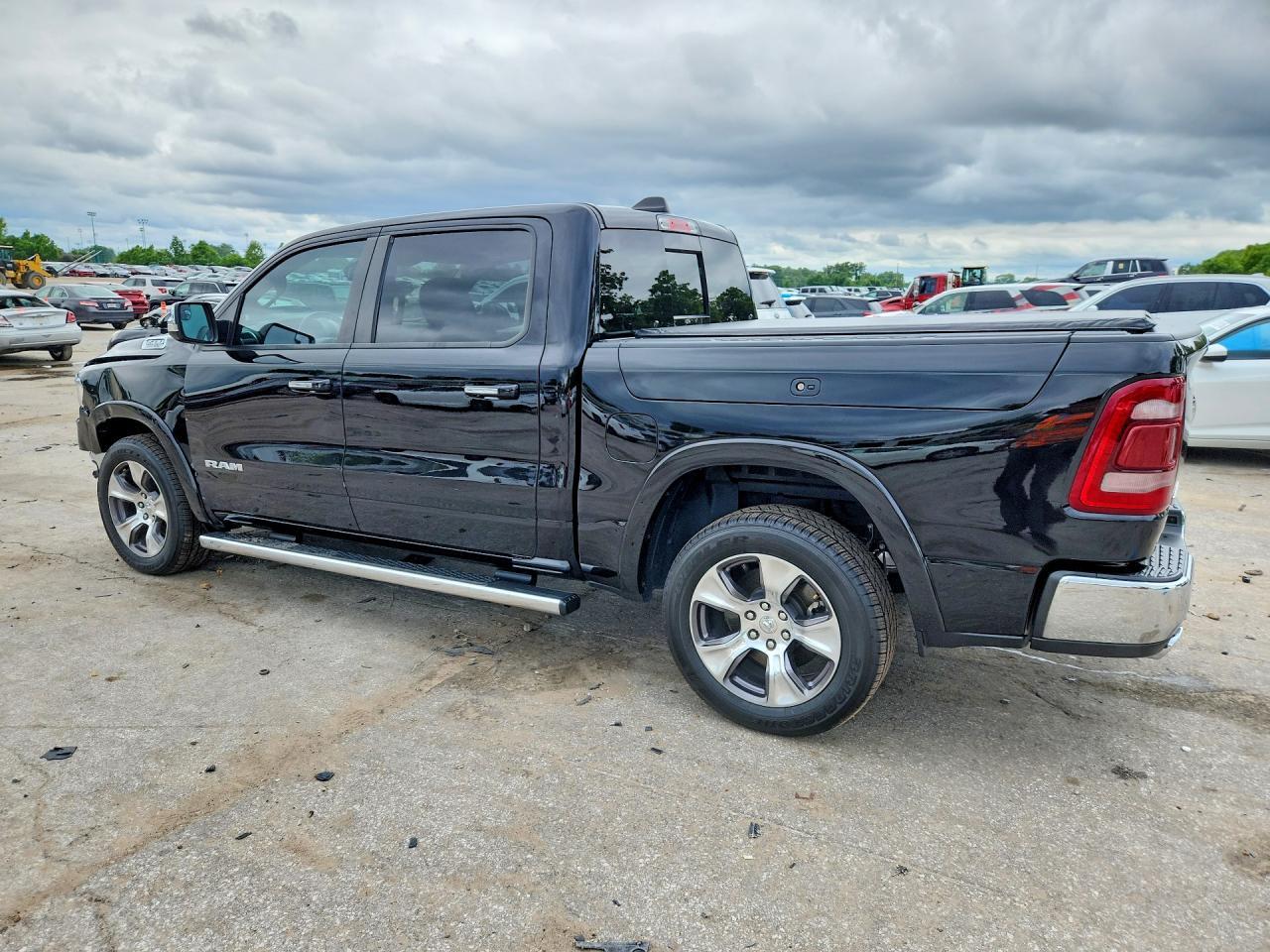 2020 Ram 1500 Laramie - Фото 2