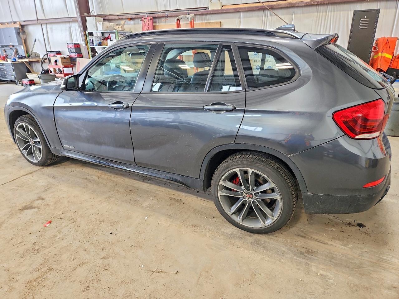 2015 BMW X1 xDrive28I - Фото 2