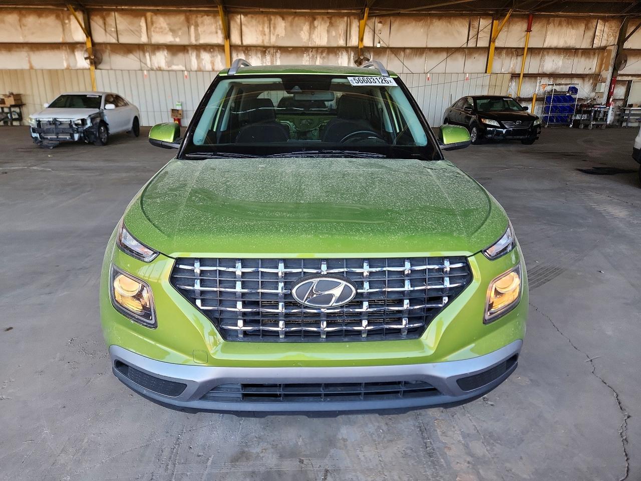 2022 Hyundai Venue Sel - Image 5