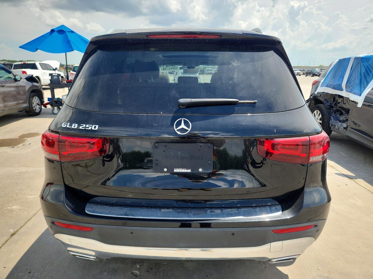 2021 Mercedes-Benz Glb 250 - Image 6