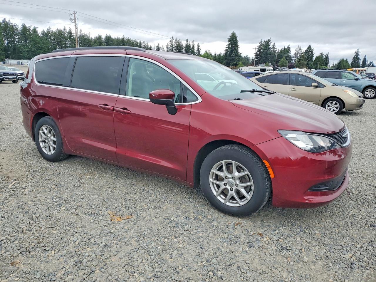 2021 Chrysler Voyager Lxi - Image 4