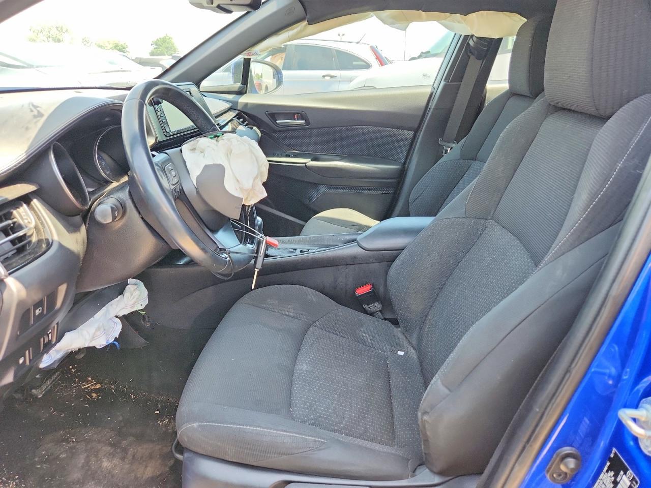 2018 Toyota C-Hr Xle - Image 7