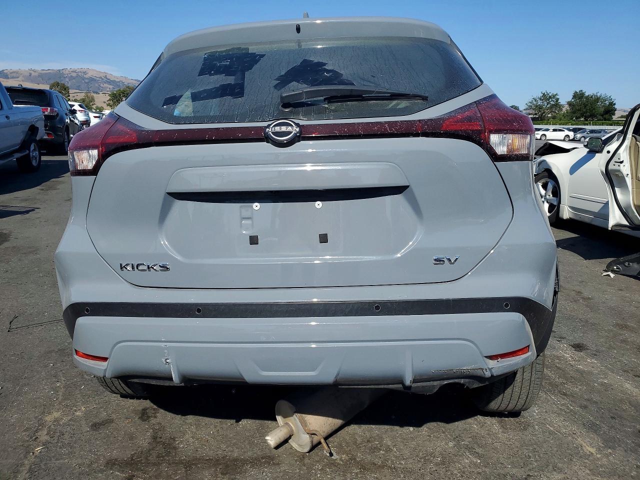 2023 Nissan Kicks Sv - Image 6