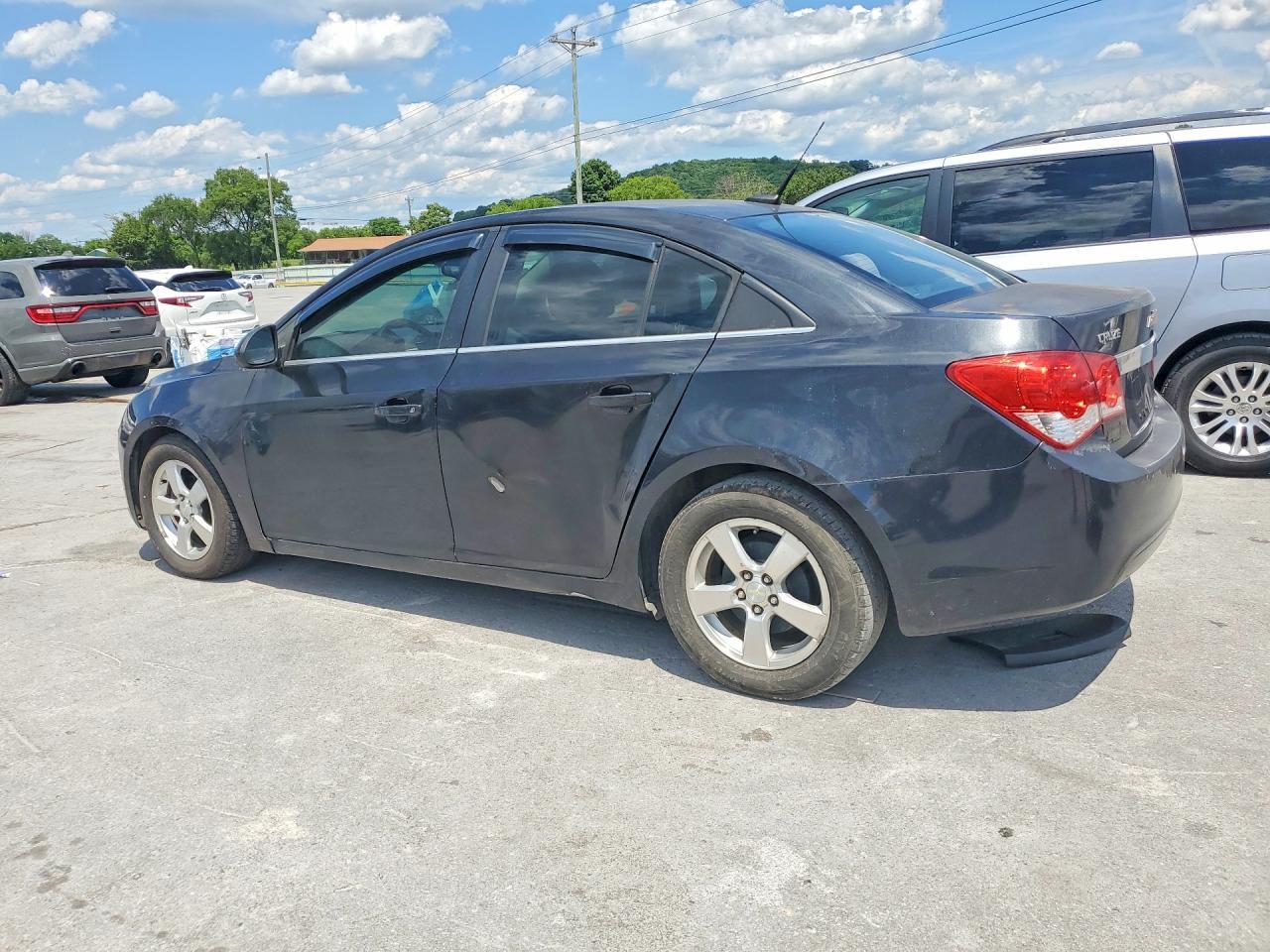 2013 Chevrolet Cruze Lt - Image 2