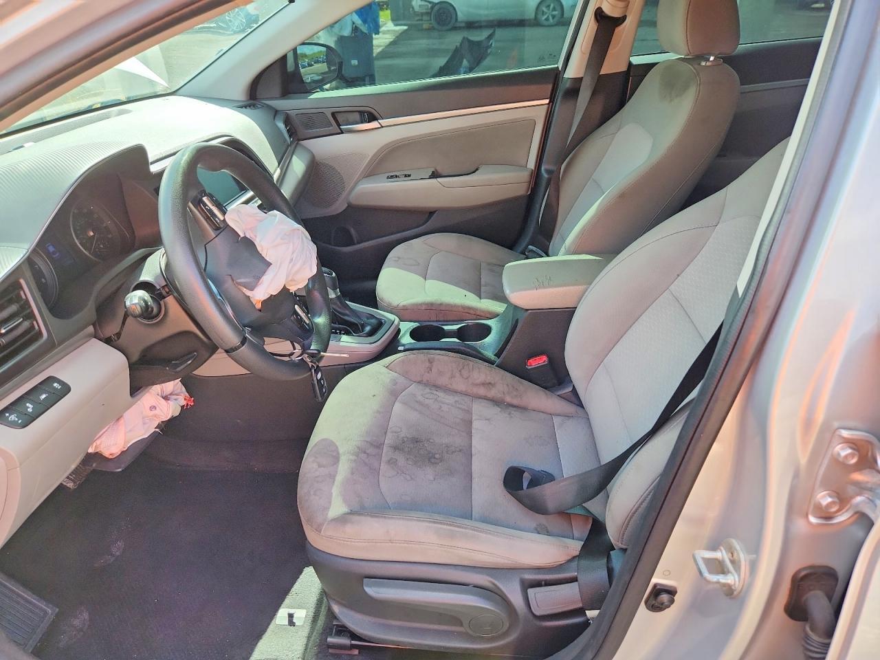 2020 Hyundai Elantra - Image 7
