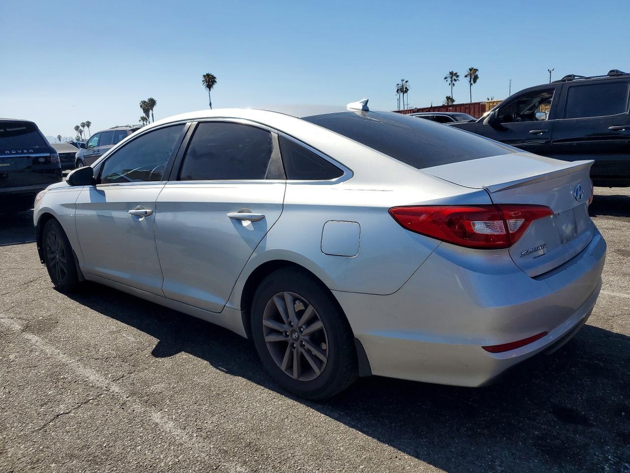 2015 Hyundai Sonata Se - Фото 2