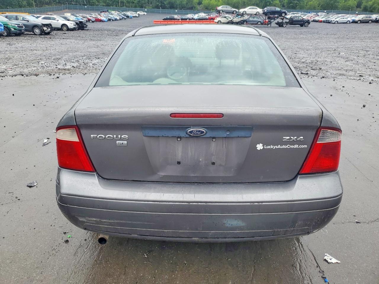 2005 Ford Focus Zx4 - Фото 6