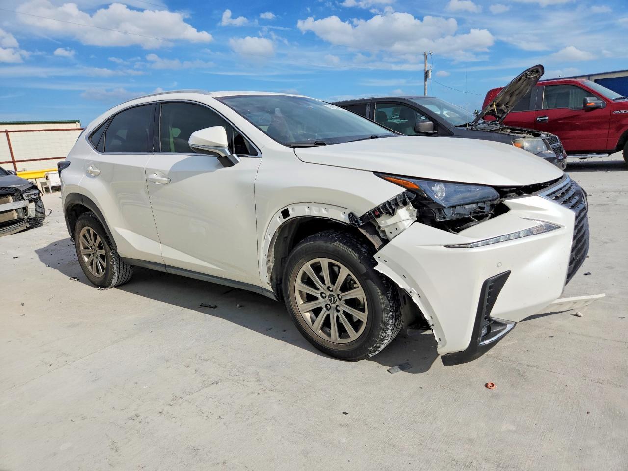 2020 Lexus Nx 300 - Фото 4