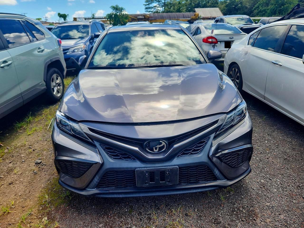 2022 Toyota Camry Se - Фото 5