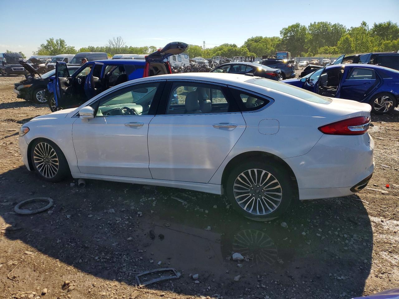 2017 Ford Fusion Se - Image 2