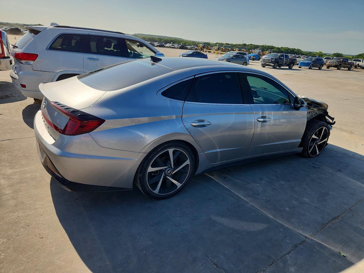 2021 Hyundai Sonata - Image 3