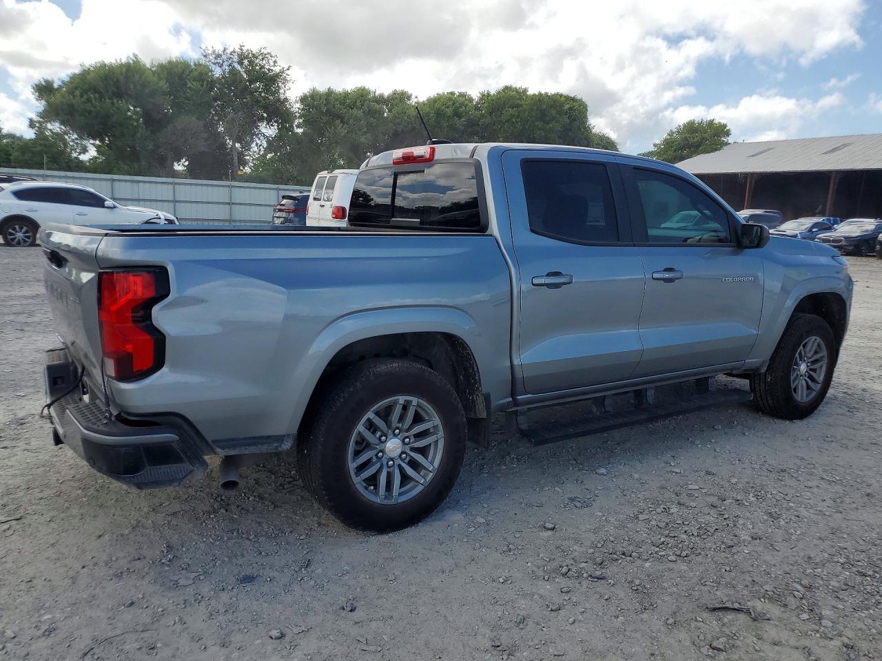 2024 Chevrolet Colorado Lt - Image 3