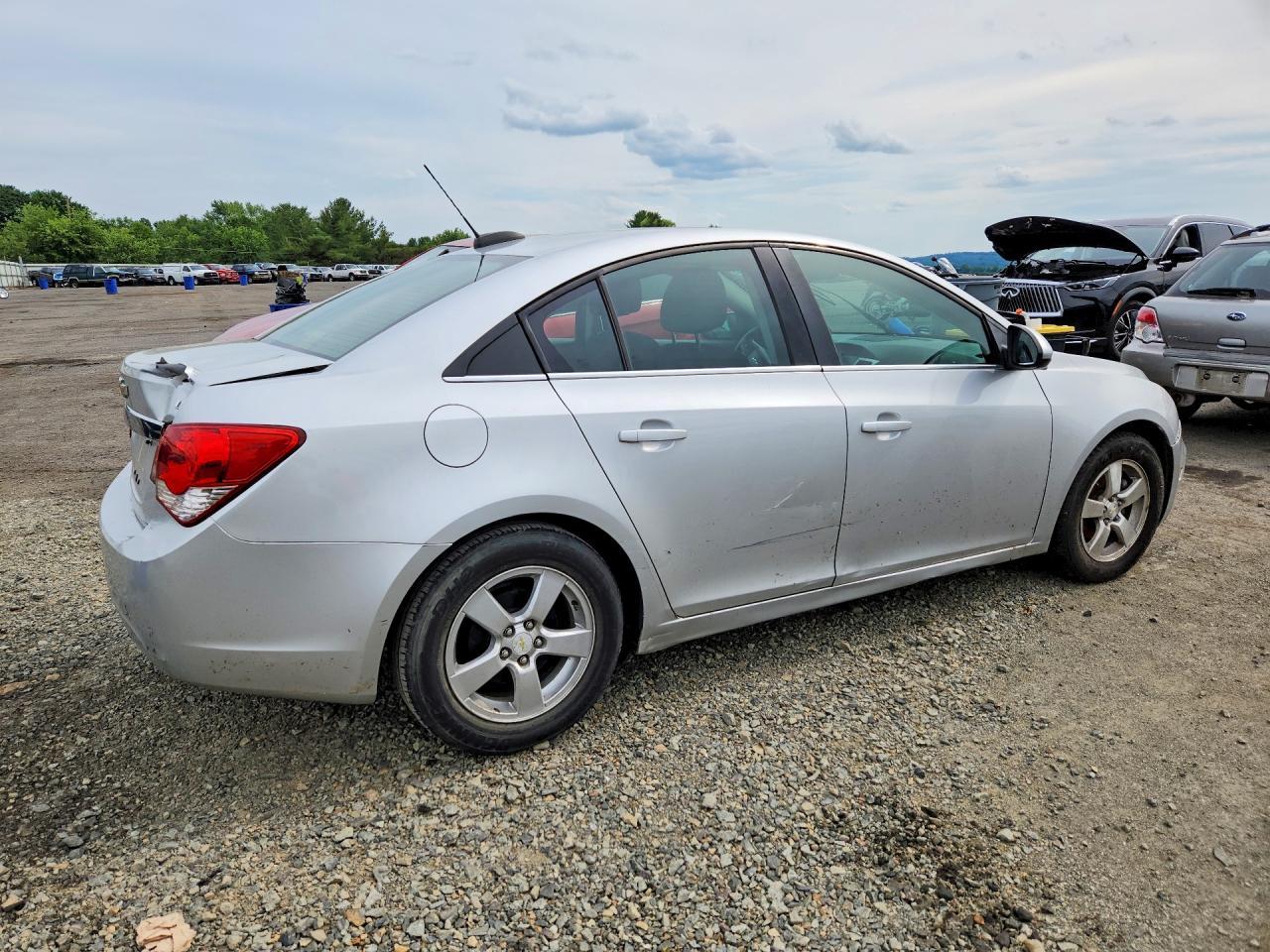 2015 Chevrolet Cruze Lt - Image 3