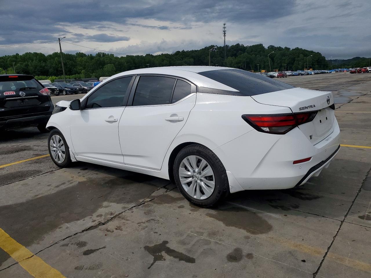 2020 Nissan Sentra S - Image 2