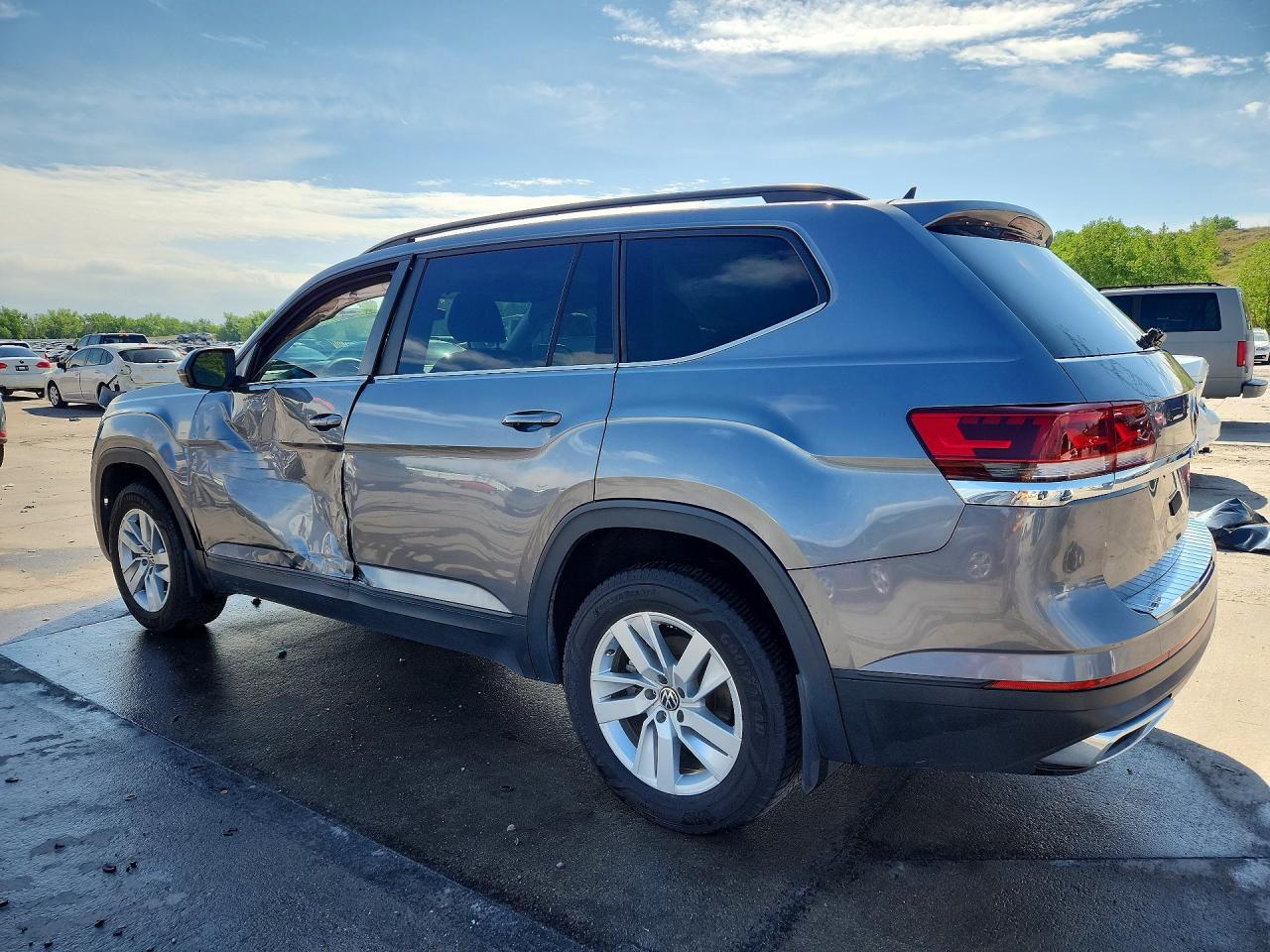 2021 Volkswagen Atlas S - Image 2