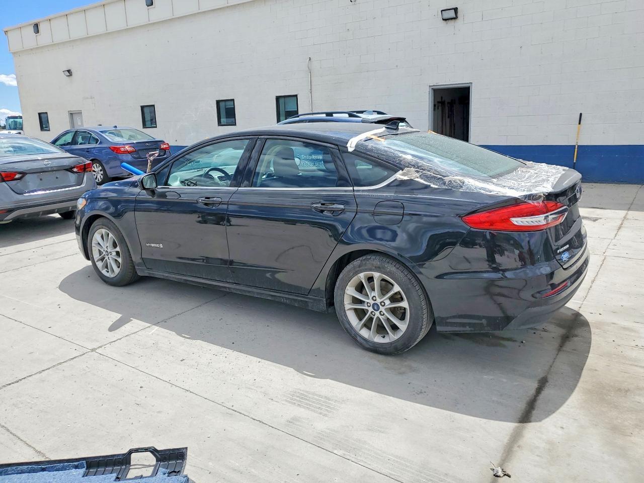 2019 Ford Fusion Se - Фото 2