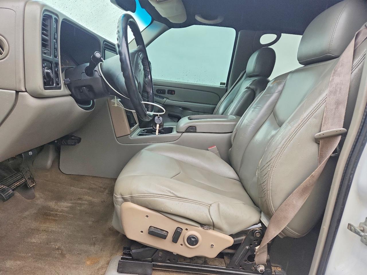 2005 Chevrolet Silverado K2500 Heavy Duty - Image 7