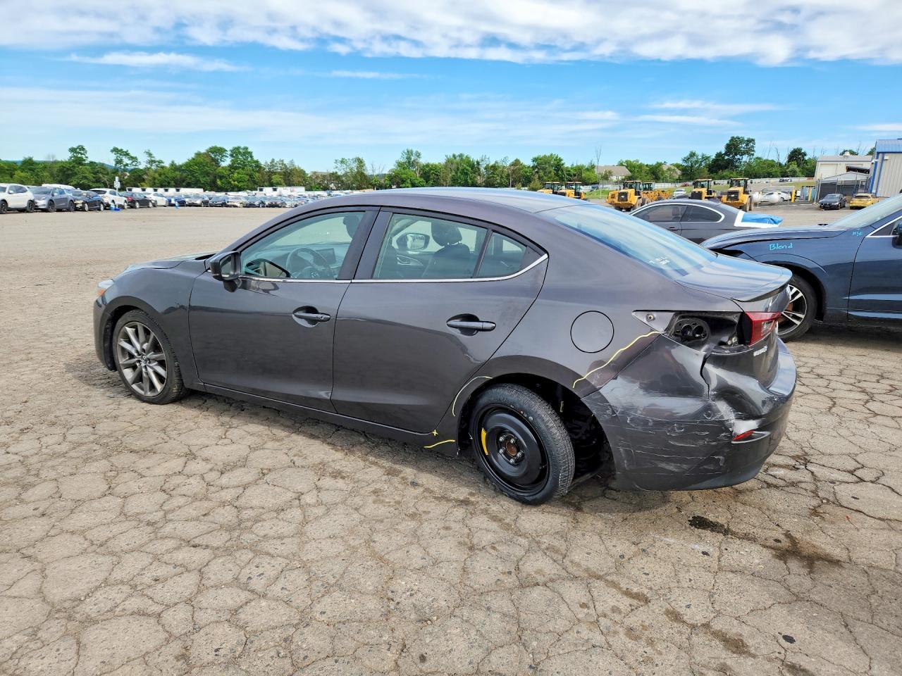 2018 Mazda 3 Touring - Фото 2
