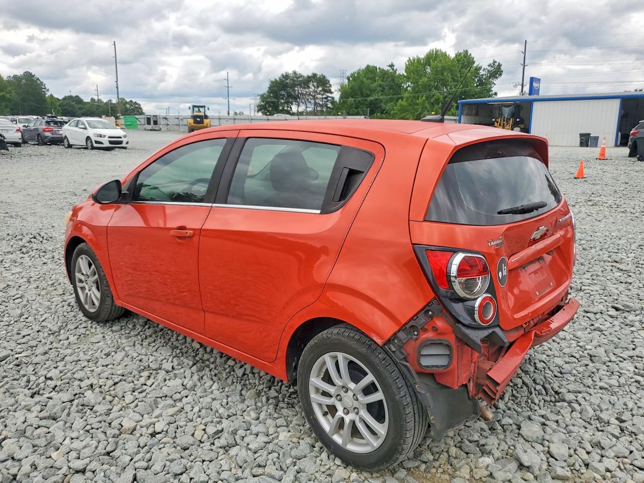 2013 Chevrolet Sonic - Фото 2