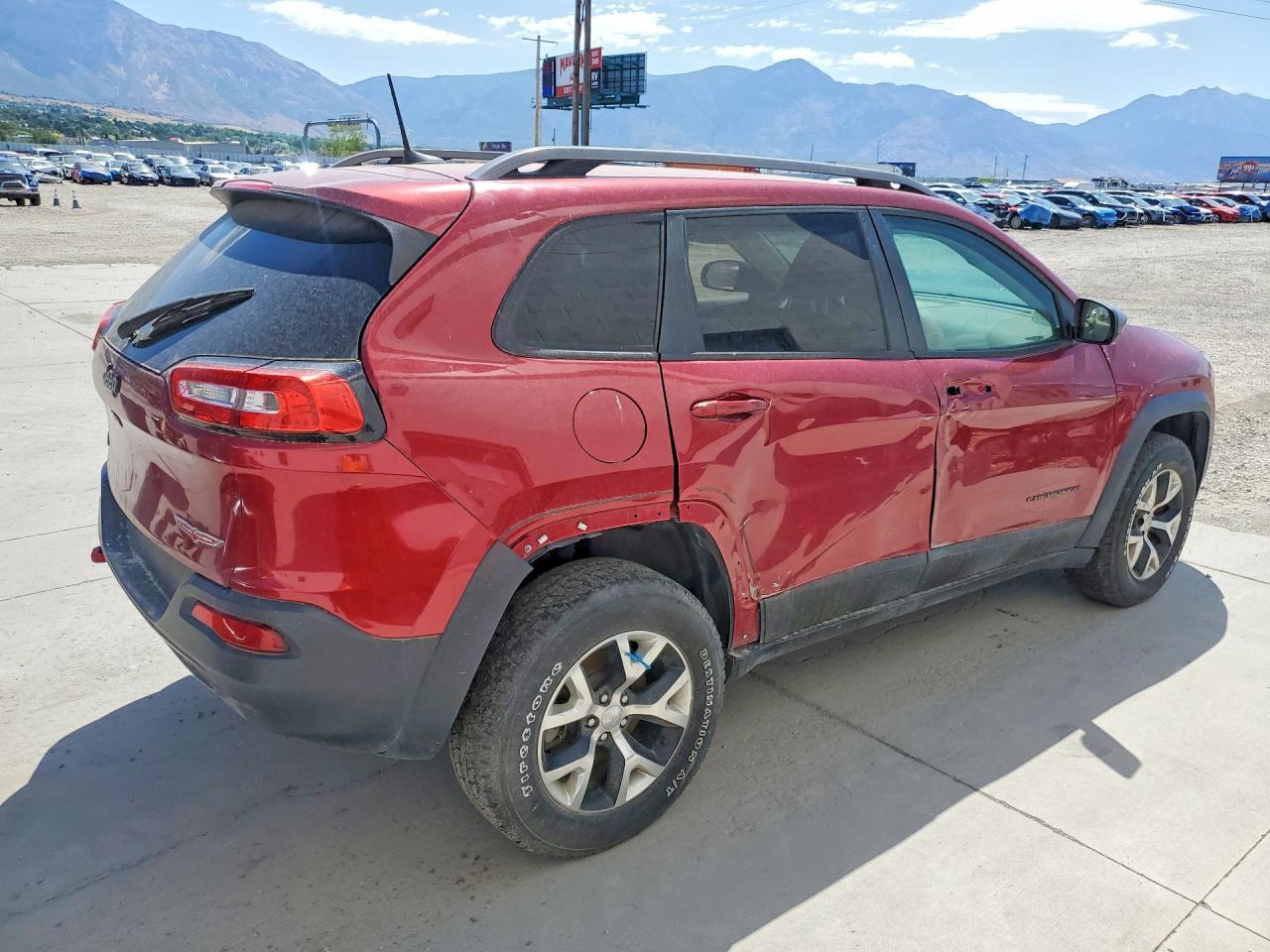 2016 Jeep Cherokee Trailhawk - Фото 3