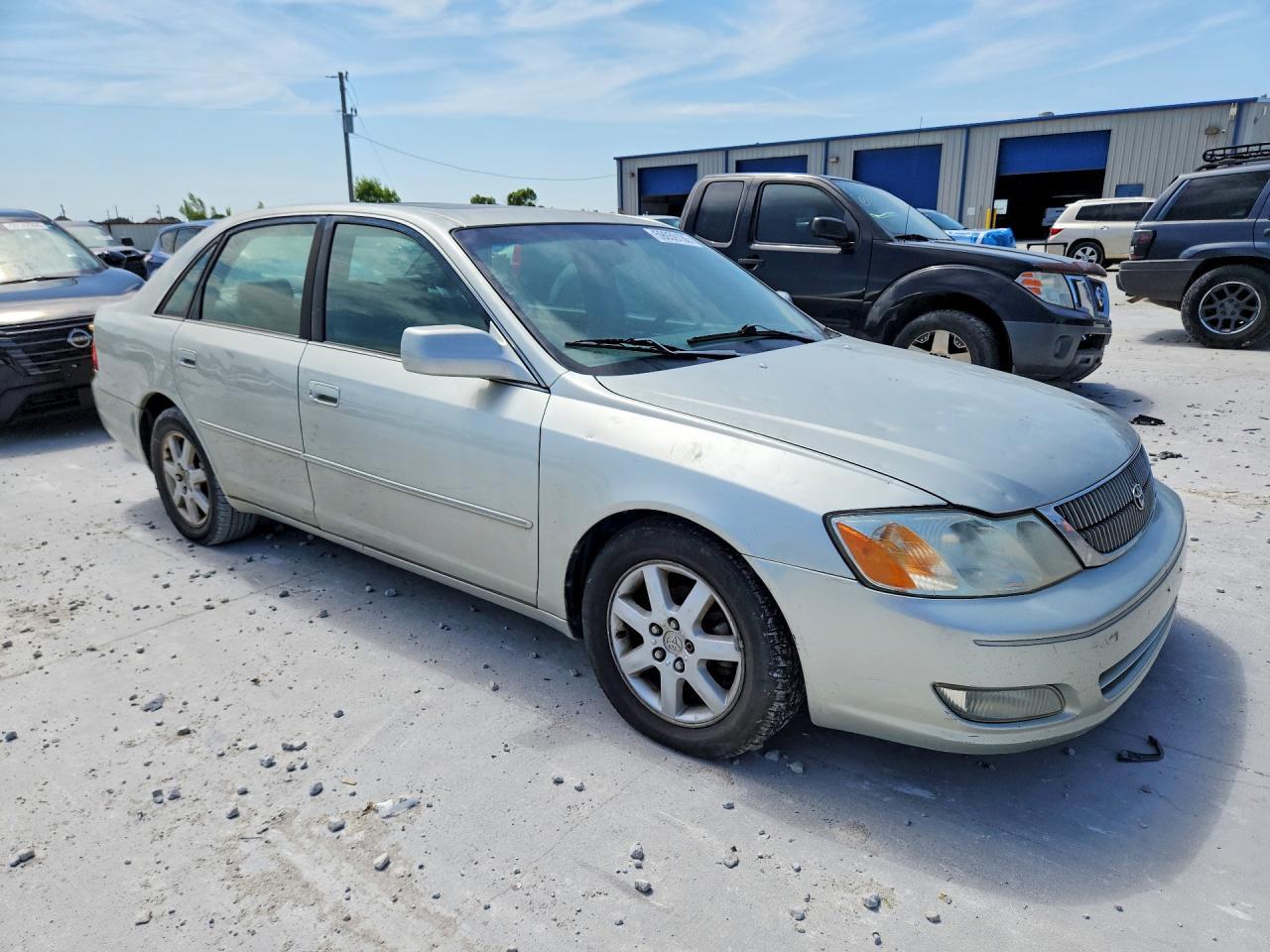 2002 Toyota Avalon Xls - Image 4
