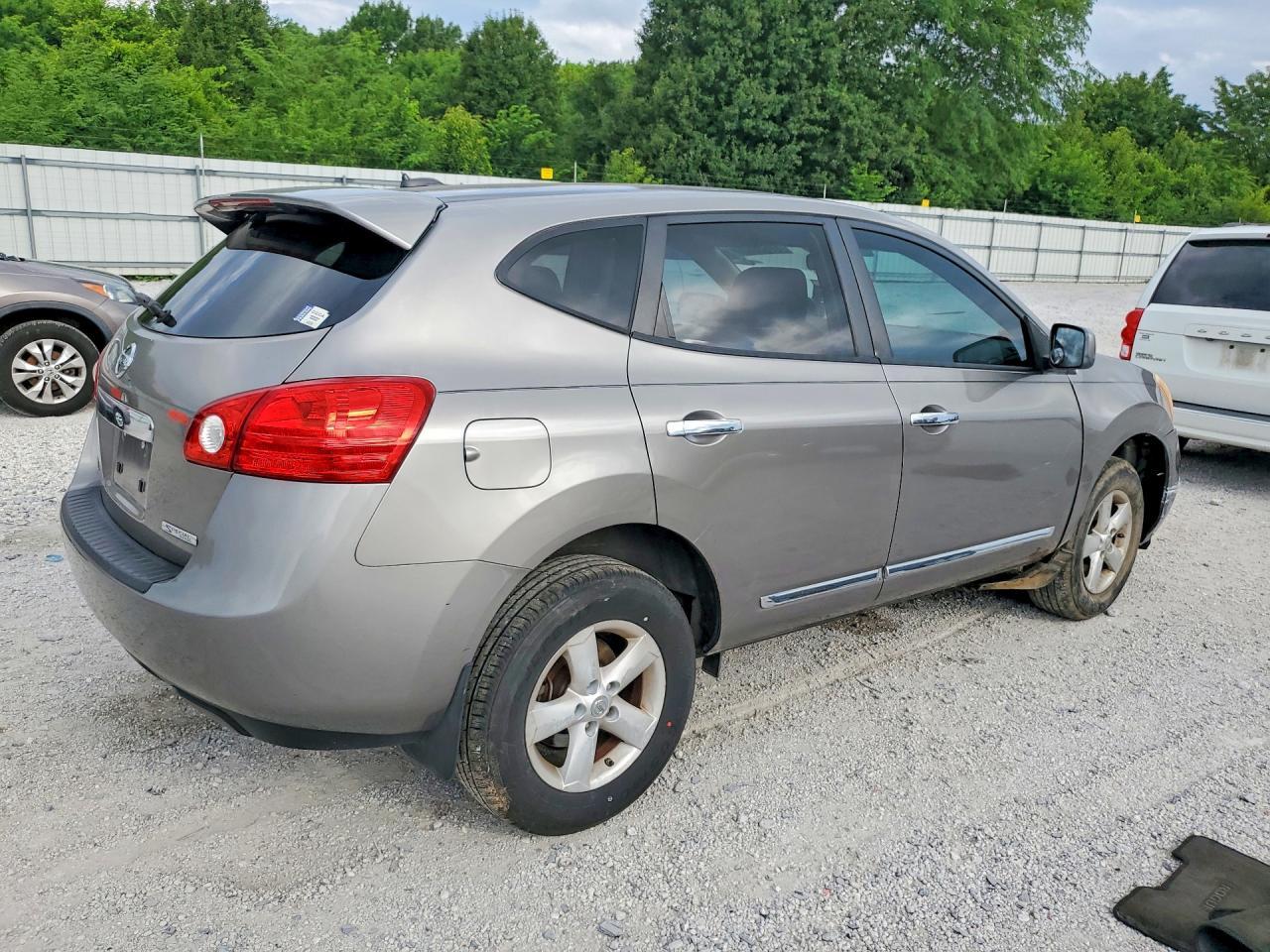 2013 Nissan Rogue S - Image 3