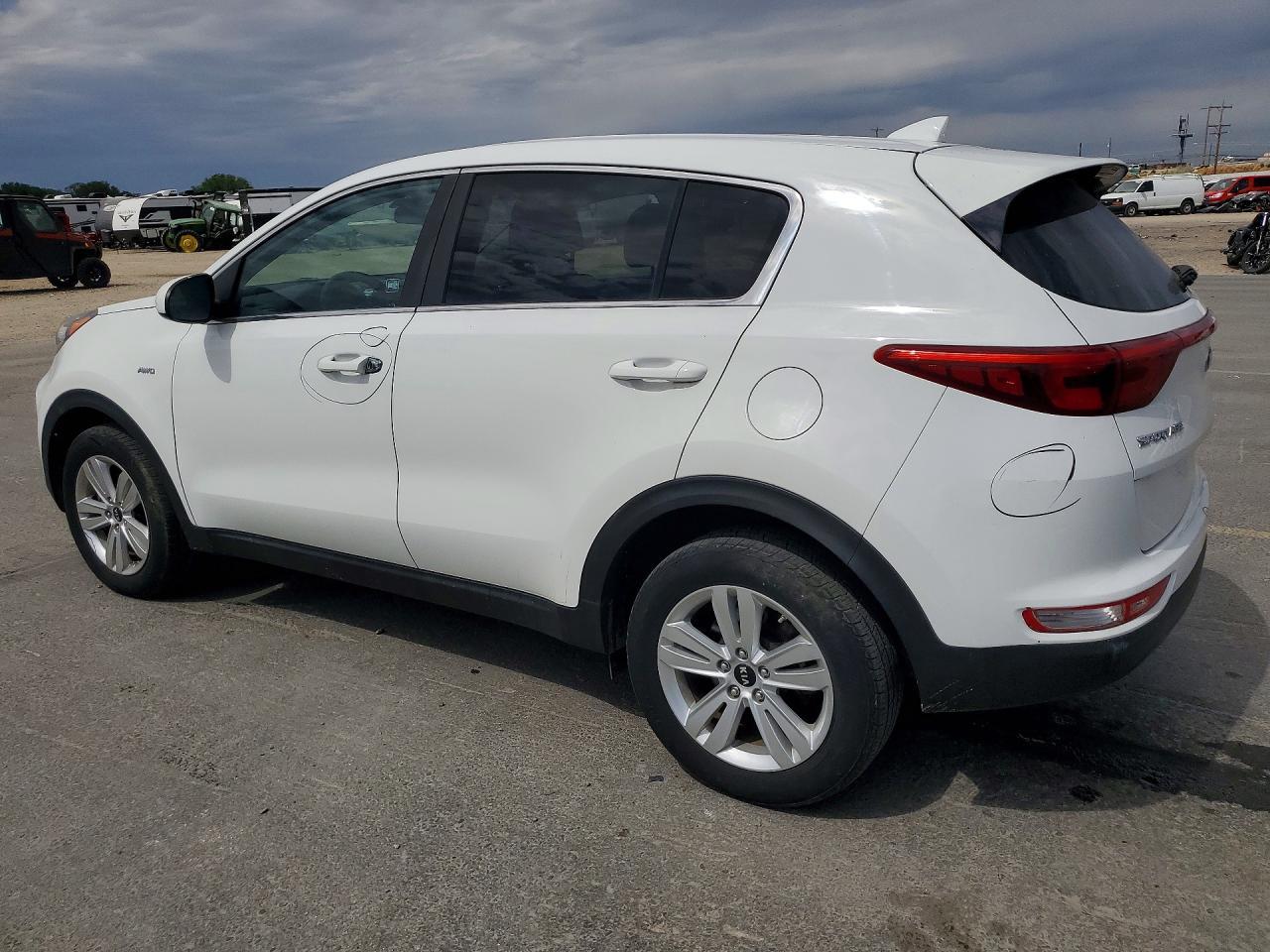 2017 Kia Sportage Lx - Image 2